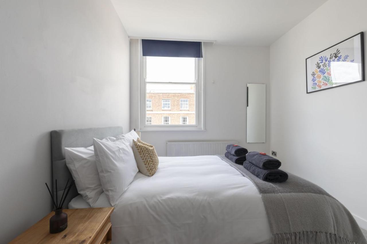 Beautifully Presented Newly Renovated City-Centre Apartment In Cheltenham Bagian luar foto